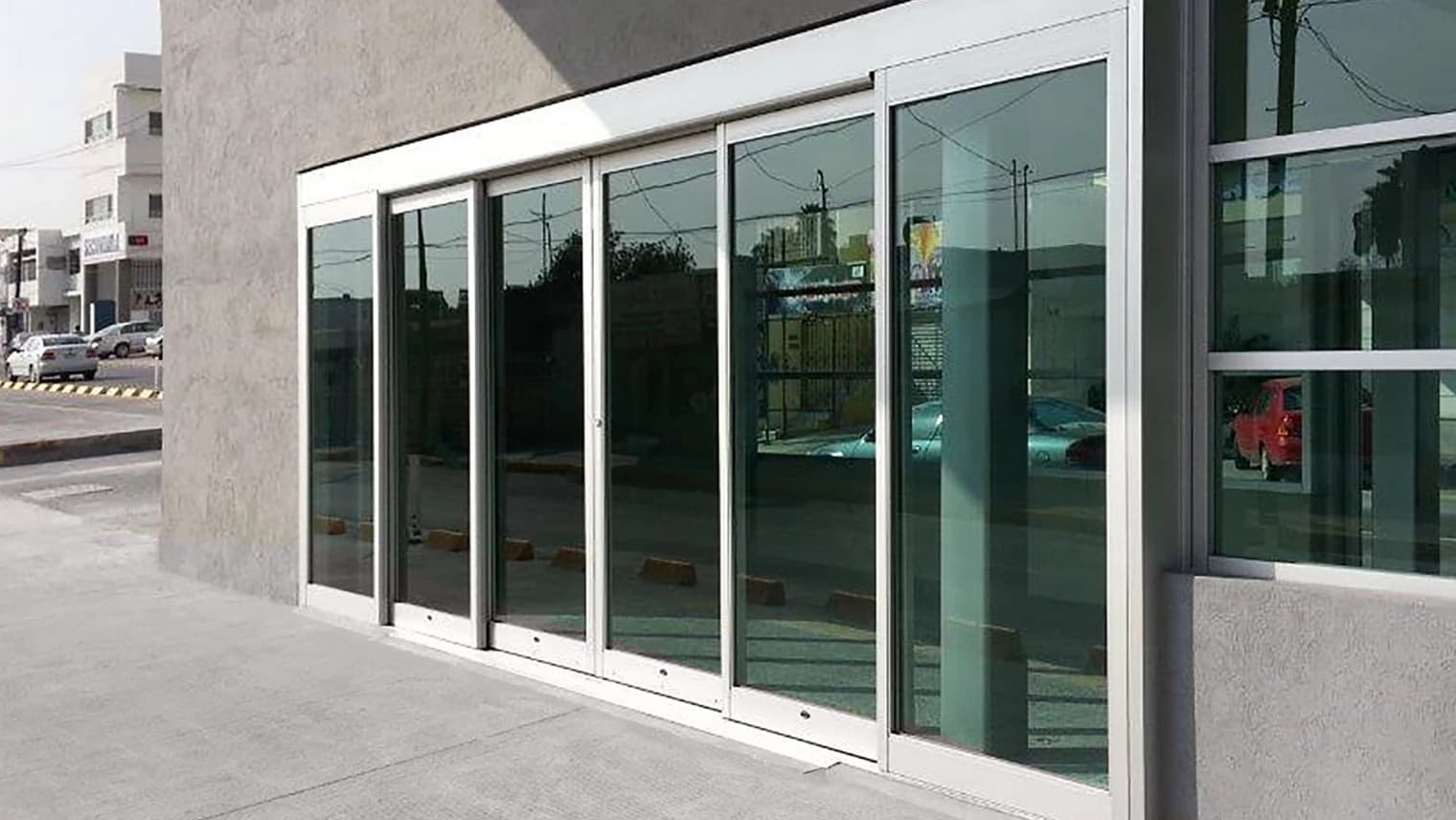 Telescopic automatic sliding doors